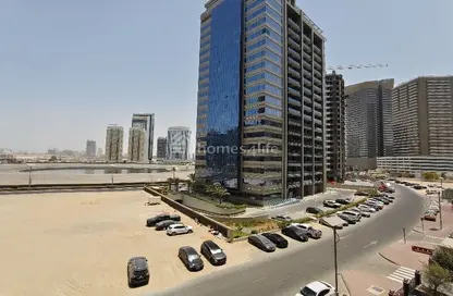 Apartment - 1 Bedroom - 2 Bathrooms for sale in Amal Tower - Dubai Sports City - Dubai