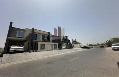 Townhouse - 3 Bedrooms - 4 Bathrooms for rent in Khuzam - Ras Al Khaimah