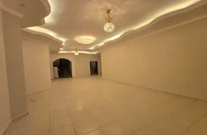 فيلا - 5 غرف نوم - 7 حمامات للبيع في الجرف 2 - الجرف - عجمان وسط المدينة - عجمان