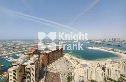 Apartment - Studio - 1 Bathroom for rent in The Palm Tower - Palm Jumeirah - Dubai