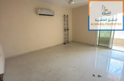 Apartment - 1 Bedroom - 1 Bathroom for rent in Corniche Tower - Ajman Corniche Road - Ajman
