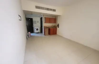 Apartment - Studio - 1 Bathroom for rent in Al Butina - Sharjah