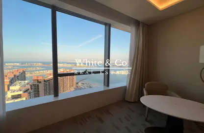 Apartment - Studio - 1 Bathroom for rent in The Palm Tower - Palm Jumeirah - Dubai