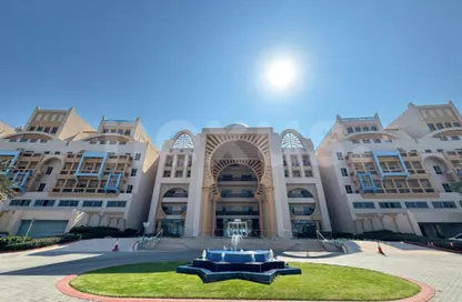 Shop - Studio for rent in Sarai Apartments - Palm Jumeirah - Dubai