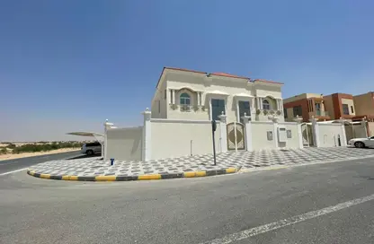 Villa - 5 Bedrooms - 6 Bathrooms for rent in Hoshi 2 - Hoshi - Al Badie - Sharjah