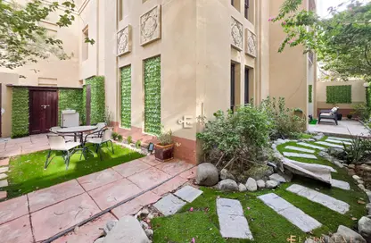 Apartment - 1 Bedroom - 2 Bathrooms for rent in Yansoon - Old Town - Dubai