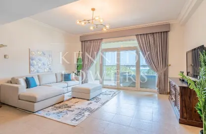 Apartment - 1 Bedroom - 2 Bathrooms for rent in Jash Falqa - Shoreline Apartments - Palm Jumeirah - Dubai