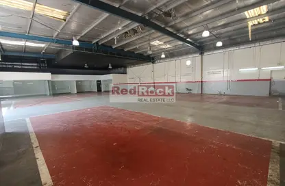 Warehouse - Studio - 3 Bathrooms for rent in Al Quoz Industrial Area 2 - Al Quoz Industrial Area - Al Quoz - Dubai