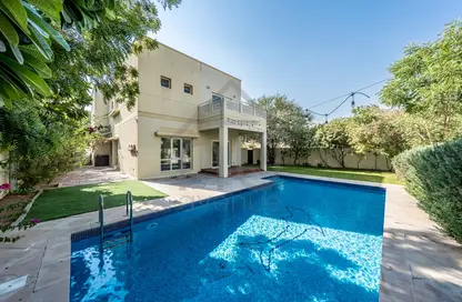 Villa - 3 Bedrooms - 2 Bathrooms for rent in Meadows 9 - Meadows - Dubai