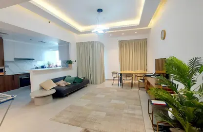 Apartment - 2 Bedrooms - 3 Bathrooms for rent in Cascades Tower - Dubai Marina - Dubai