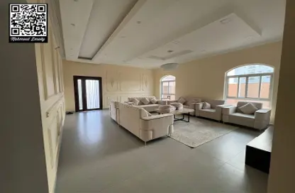 Villa - 5 Bedrooms - 7 Bathrooms for sale in Al Mowaihat 1 - Al Mowaihat - Ajman