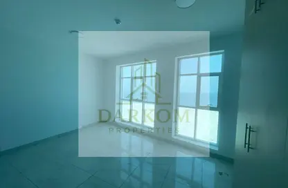 شقة - 2 غرف نوم - 2 حمامات للايجار في مساكن كورنيش عجمان - طريق كورنيش عجمان - عجمان