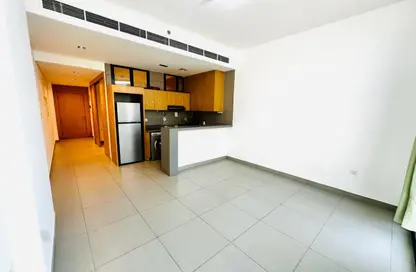 Apartment - Studio - 1 Bathroom for rent in Al Mamsha - Muwaileh - Sharjah