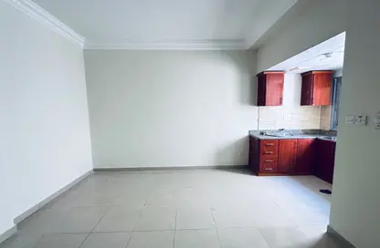 Apartment - Studio - 1 Bathroom for rent in Fire Station Road - Muwaileh - Sharjah