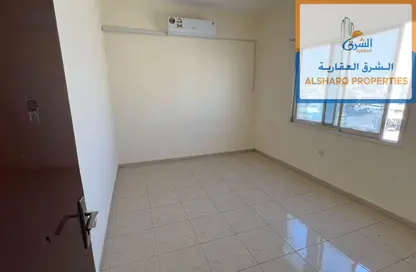 شقة - 2 غرف نوم - 2 حمامات للايجار في مساكن كورنيش عجمان - طريق كورنيش عجمان - عجمان