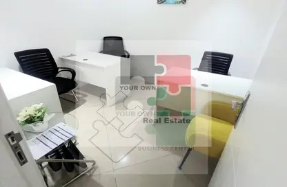 Business Centre - Studio - 4 Bathrooms for rent in Abraj Center - Al Sabkha - Deira - Dubai