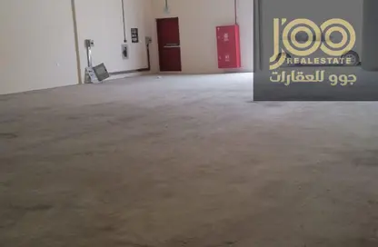 مستودع - استوديو - 1 حمام للايجار في أم الثعوب - أم القيوين