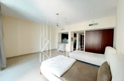 Apartment - Studio - 1 Bathroom for rent in Dubai Wharf Tower 2 - Dubai Wharf - Al Jaddaf - Dubai