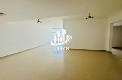 Apartment - 3 Bedrooms - 3 Bathrooms for rent in New Al Taawun Road - Al Taawun - Sharjah