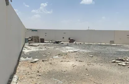 أرض - استوديو للايجار في الصجعة الصناعية - آلصجعه - الشارقة
