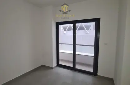 Apartment - 2 Bedrooms - 2 Bathrooms for rent in Al Khan Corniche - Al Khan - Sharjah