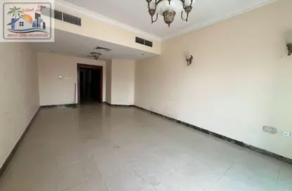 Apartment - 3 Bedrooms - 3 Bathrooms for rent in New Al Taawun Road - Al Taawun - Sharjah