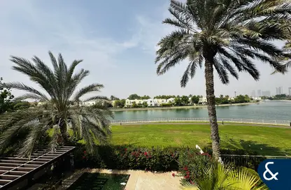فيلا - 3 غرف نوم - 4 حمامات للبيع في الينابيع 14 - الينابيع - دبي