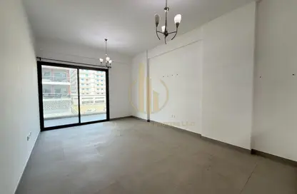 Apartment - 1 Bedroom - 2 Bathrooms for rent in Prestige Building - Al Warsan 4 - Al Warsan - Dubai