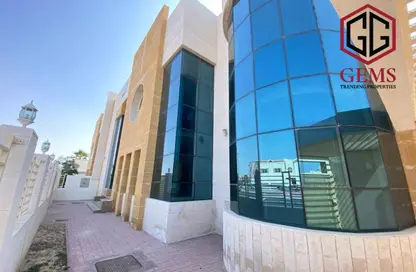 Villa - 4 Bedrooms - 5 Bathrooms for rent in Umm Suqeim 2 Villas - Umm Suqeim 2 - Umm Suqeim - Dubai