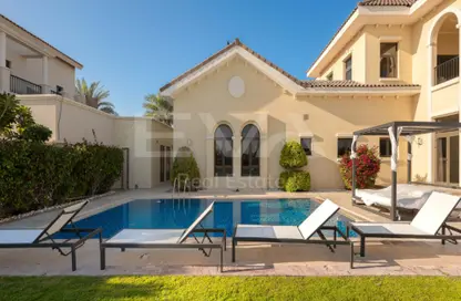Villa - 5 Bedrooms - 6 Bathrooms for rent in Signature Villas Frond K - Signature Villas - Palm Jumeirah - Dubai