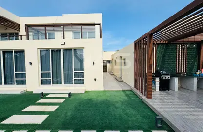 فيلا - 4 غرف نوم - 5 حمامات للبيع في ماليبو - ميناء العرب - راس الخيمة - رأس الخيمة