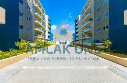 Apartment - 2 Bedrooms - 3 Bathrooms for rent in Tower 10 - Al Reef Downtown - Al Reef - Abu Dhabi