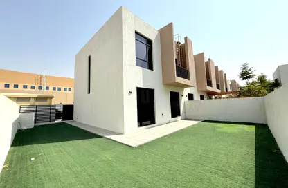 Townhouse - 3 Bedrooms - 4 Bathrooms for rent in Nasma Residence - Al Tai - Sharjah