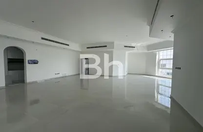 Villa - 5 Bedrooms - 6 Bathrooms for rent in Umm Suqeim 3 Villas - Umm Suqeim 3 - Umm Suqeim - Dubai