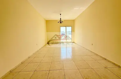 Apartment - 3 Bedrooms - 3 Bathrooms for rent in Street 20 - Al Nahda - Sharjah
