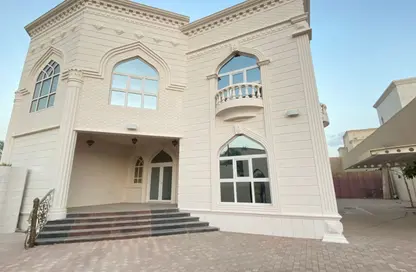 Villa - 4 Bedrooms - 5 Bathrooms for rent in Zakher - Al Ain