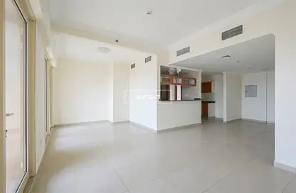 Apartment - 2 Bedrooms - 2 Bathrooms for rent in Manchester Tower - Dubai Marina - Dubai
