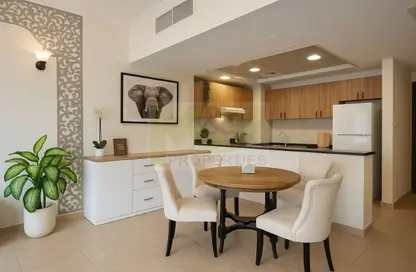 Apartment - 2 Bedrooms - 3 Bathrooms for rent in Golf View Residence - Dubai Sports City - Dubai