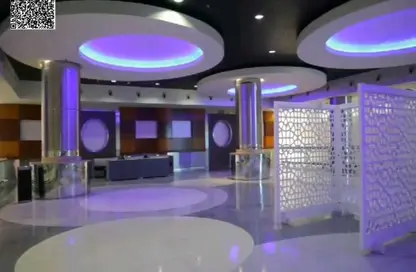 محل - استوديو - 8 حمامات للايجار في مبنى جيباس 3 - الراشدية 2 - الراشدية - عجمان