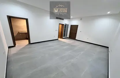 Apartment - 1 Bedroom - 2 Bathrooms for rent in Al Mushrif Villas - Al Mushrif - Abu Dhabi