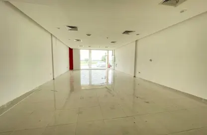 Shop - Studio - 1 Bathroom for rent in Hoshi - Al Badie - Sharjah