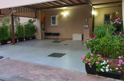 Villa - 4 Bedrooms - 5 Bathrooms for rent in Arabian Style - Al Reef Villas - Al Reef - Abu Dhabi