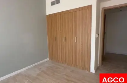 تاون هاوس - غرفة نوم - 2 حمامات للبيع في روكان 3 - دبي لاند - دبي