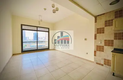 Apartment - 1 Bathroom for rent in Hamza Tower - Dubai Sports City - Dubai
