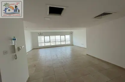 Apartment - 3 Bedrooms - 4 Bathrooms for rent in Al Majaz 2 - Al Majaz - Sharjah