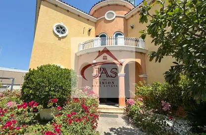 Villa - 5 Bedrooms - 6 Bathrooms for rent in Legacy - Jumeirah Park - Dubai