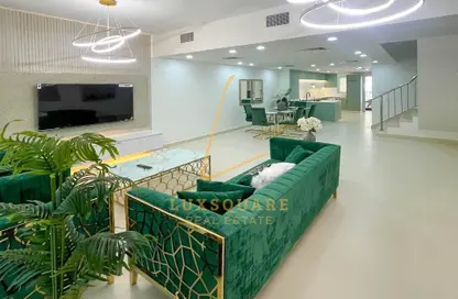 Villa - 4 Bedrooms - 5 Bathrooms for rent in Sydney Villas - District 18 - Jumeirah Village Circle - Dubai