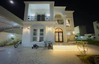 Villa - 4 Bedrooms - 6 Bathrooms for rent in Hoshi 1 - Hoshi - Al Badie - Sharjah