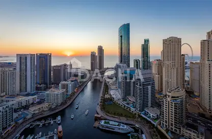 Apartment - 2 Bedrooms - 3 Bathrooms for sale in Stella Maris - Dubai Marina - Dubai