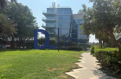 Apartment - 3 Bedrooms - 4 Bathrooms for rent in Al Marasy - Al Bateen - Abu Dhabi